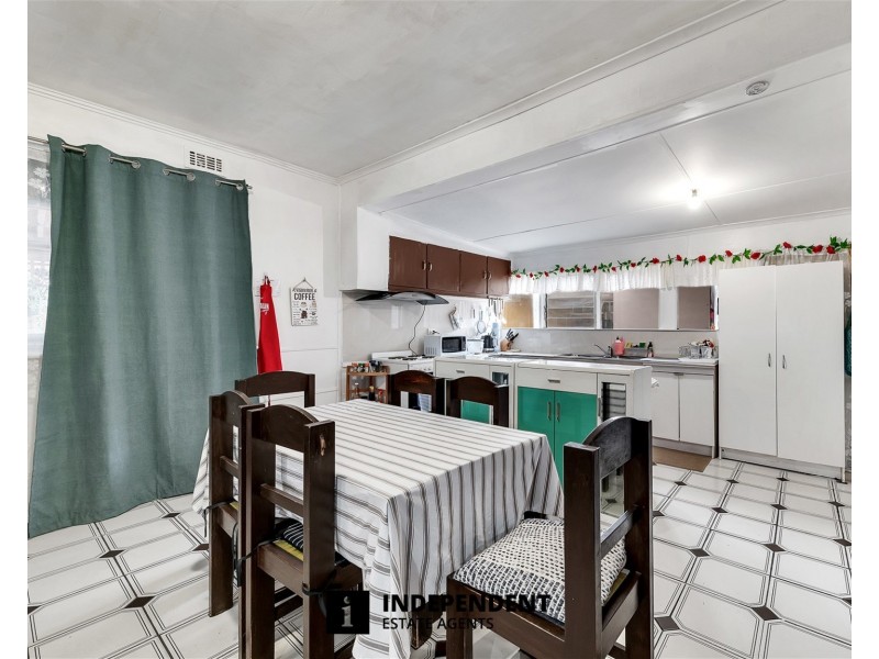 124  SOUTH GIPPSLAND HIGHWAY, Tooradin VIC 3980