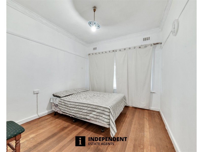 124  SOUTH GIPPSLAND HIGHWAY, Tooradin VIC 3980