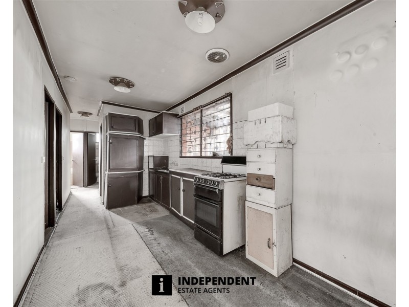 124  SOUTH GIPPSLAND HIGHWAY, Tooradin VIC 3980