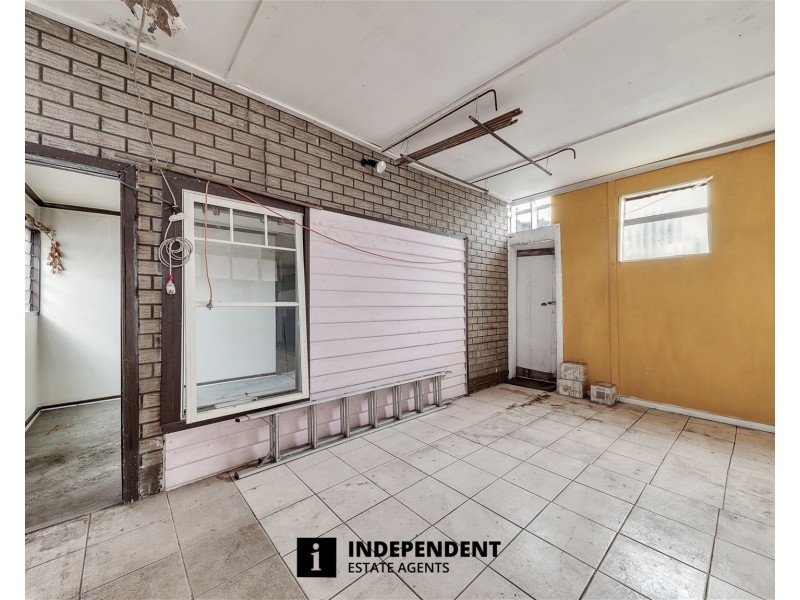 124  SOUTH GIPPSLAND HIGHWAY, Tooradin VIC 3980