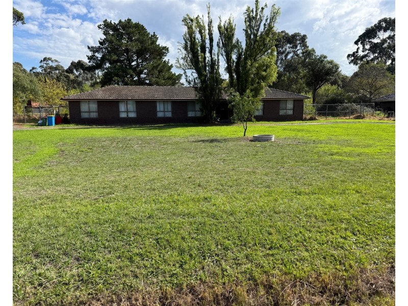 39 Collison Road, Cranbourne East VIC 3977