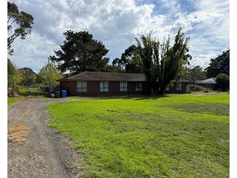 39 Collison Road, Cranbourne East VIC 3977