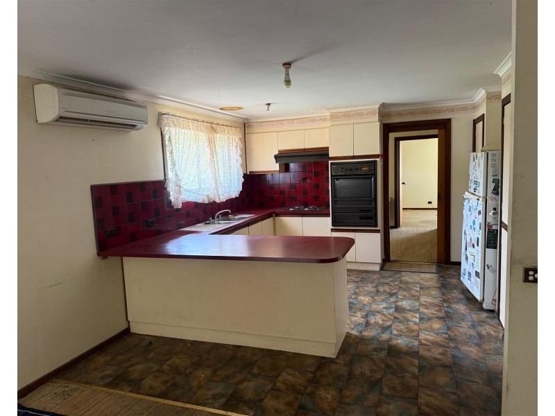 39 Collison Road, Cranbourne East VIC 3977