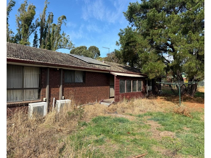 39 Collison Road, Cranbourne East VIC 3977