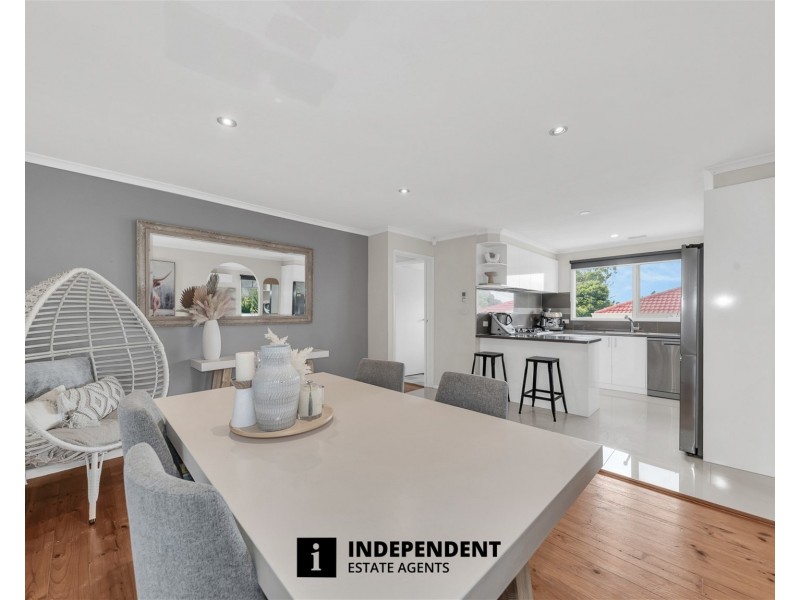 13 THWAITES ROAD, Pakenham VIC 3810