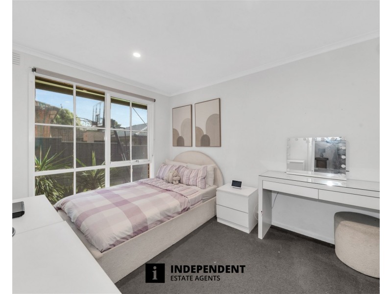 13 THWAITES ROAD, Pakenham VIC 3810