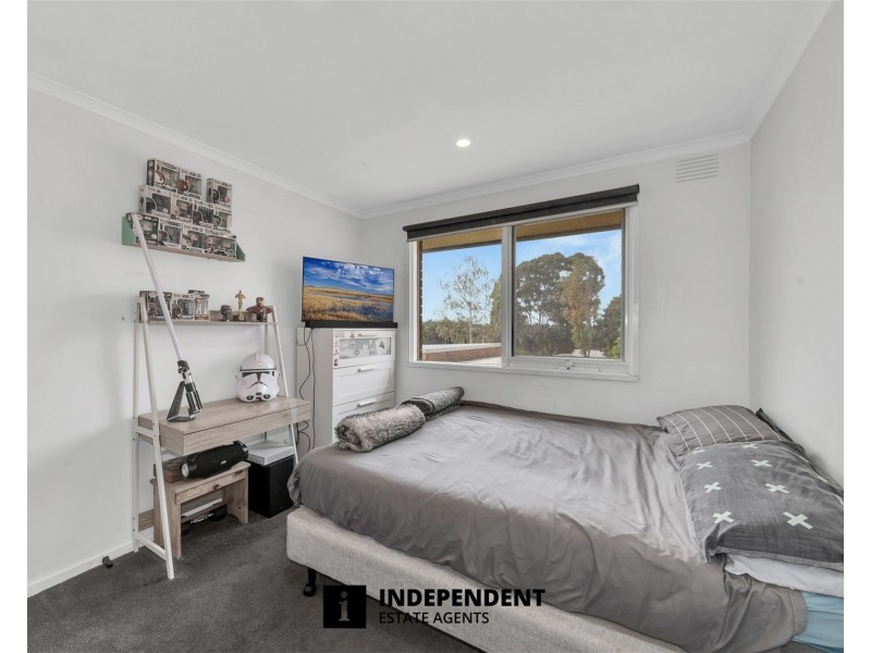 13 THWAITES ROAD, Pakenham VIC 3810