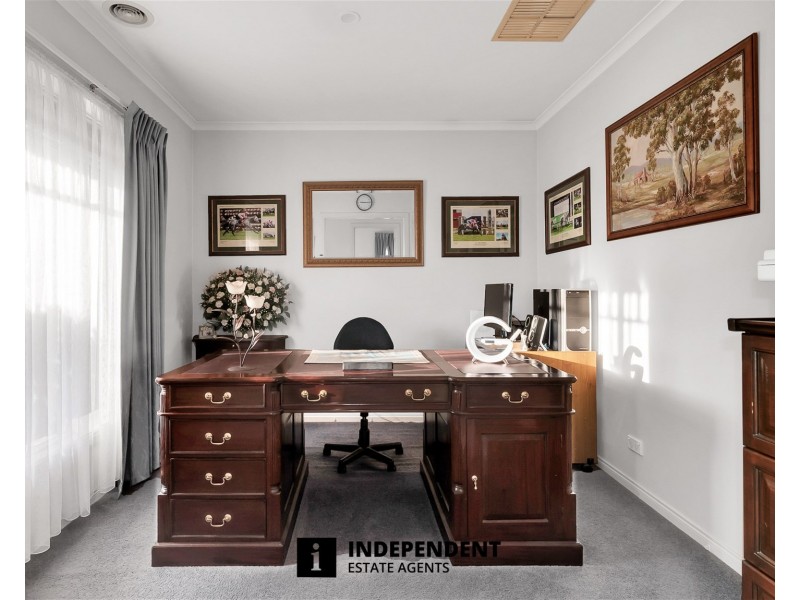 13  Lynch Court, Berwick VIC 3806
