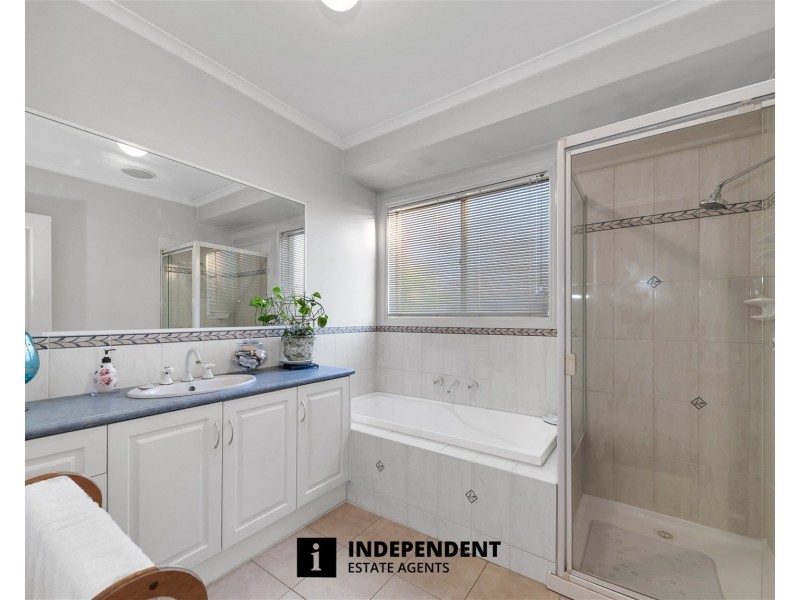 13  Lynch Court, Berwick VIC 3806
