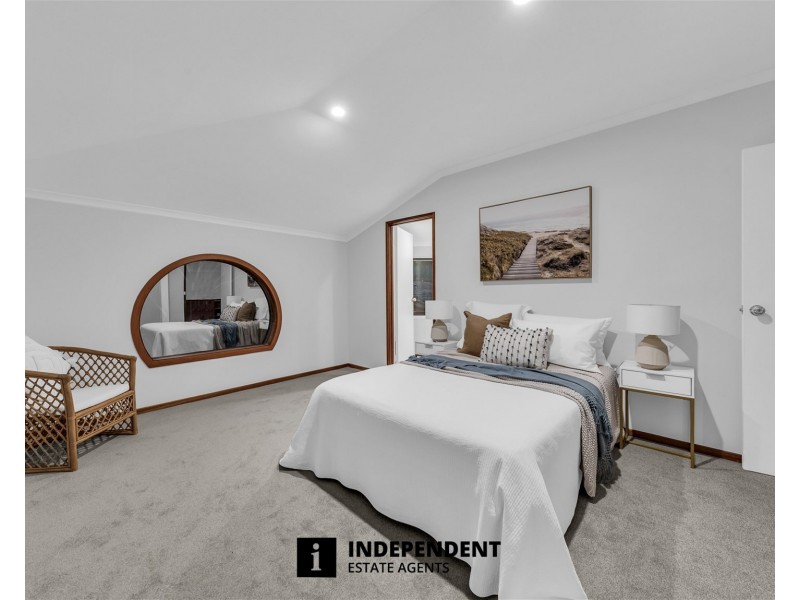 4  Olinda Place, Frankston VIC 3199