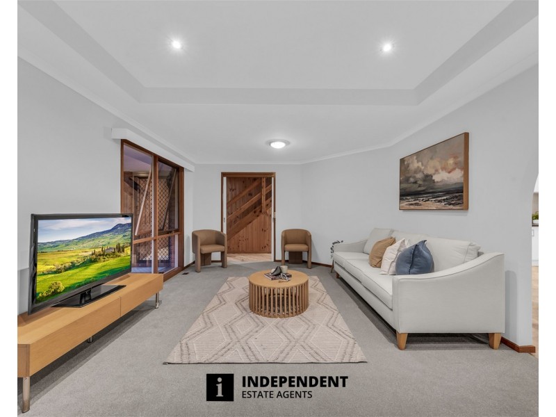 4  Olinda Place, Frankston VIC 3199