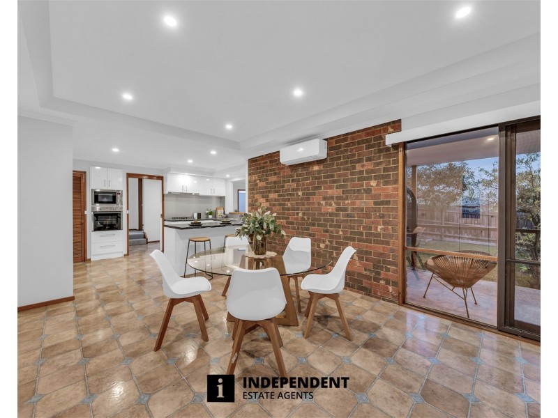 4  Olinda Place, Frankston VIC 3199