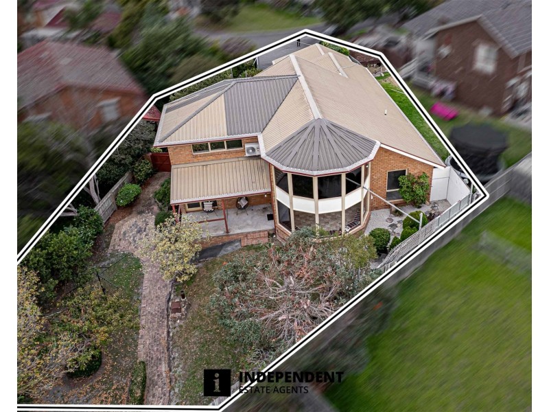 4  Olinda Place, Frankston VIC 3199