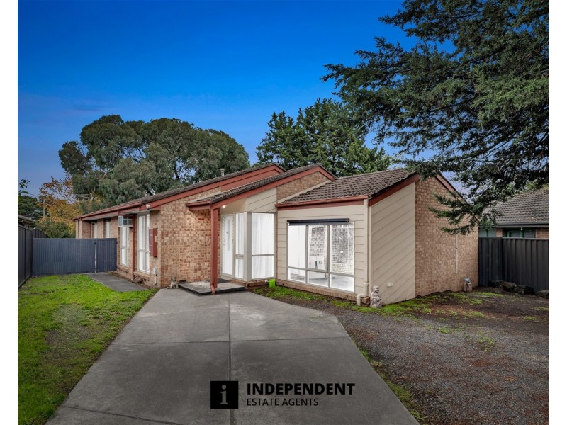 9 Hood Court, Berwick VIC 3806