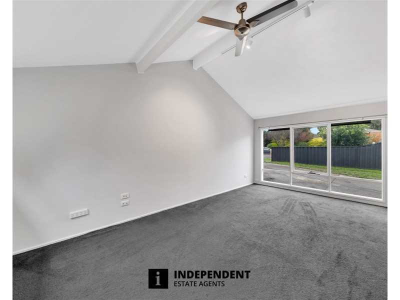 9 Hood Court, Berwick VIC 3806