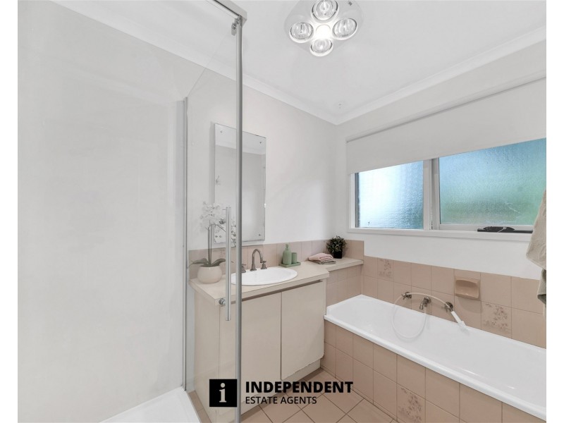 9 Hood Court, Berwick VIC 3806