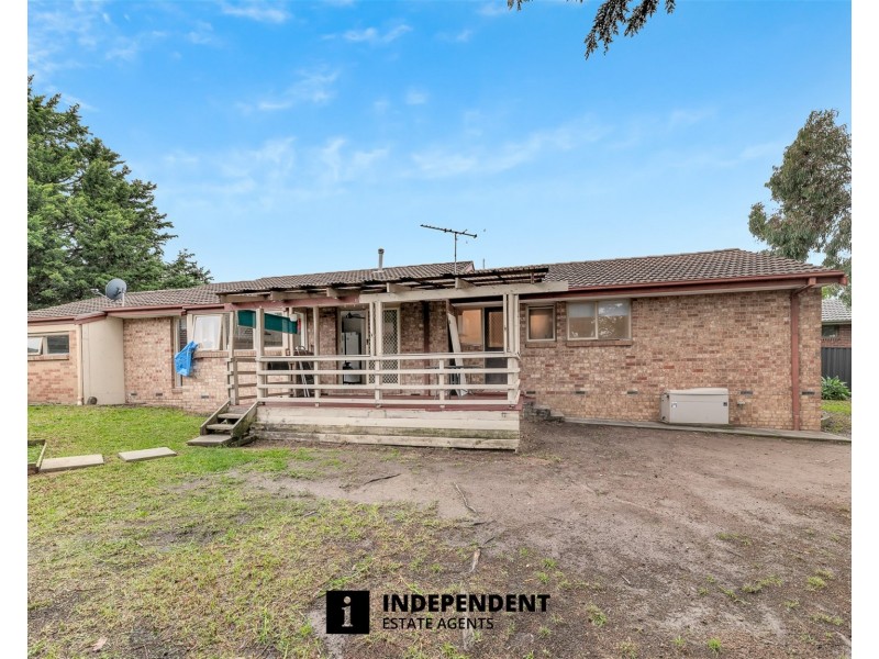 9 Hood Court, Berwick VIC 3806