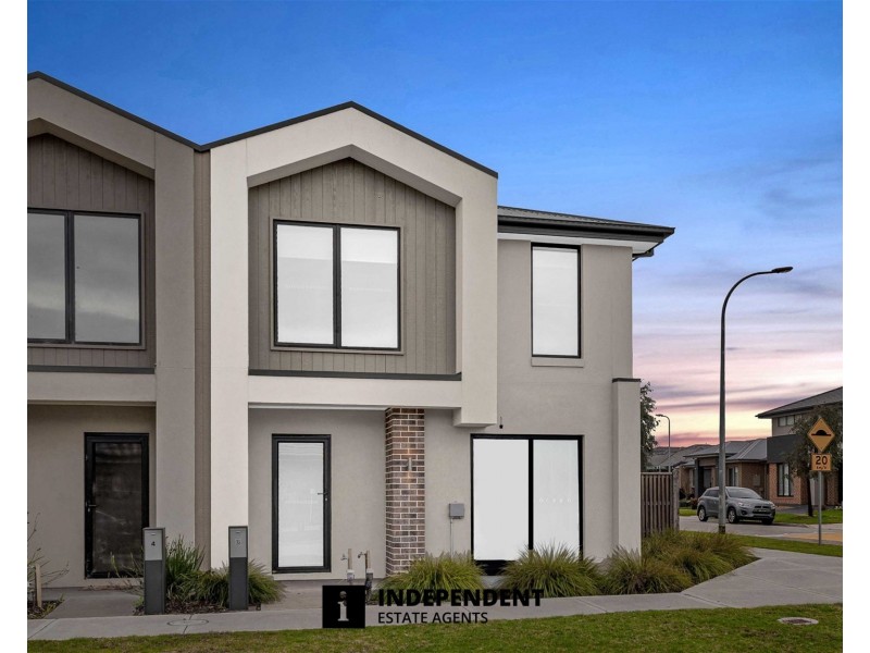 2 Treble Street, Junction Village VIC 3977