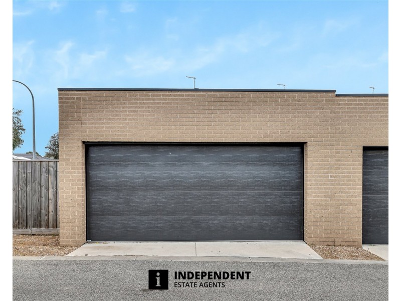 2 Treble Street, Junction Village VIC 3977