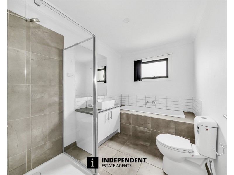 23 Tanino Road, Cranbourne West VIC 3977