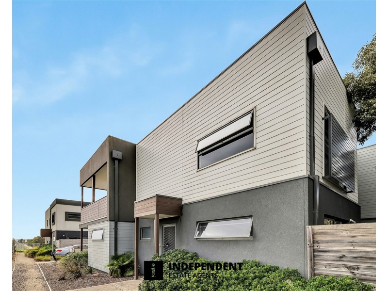 23 Tanino Road, Cranbourne West VIC 3977