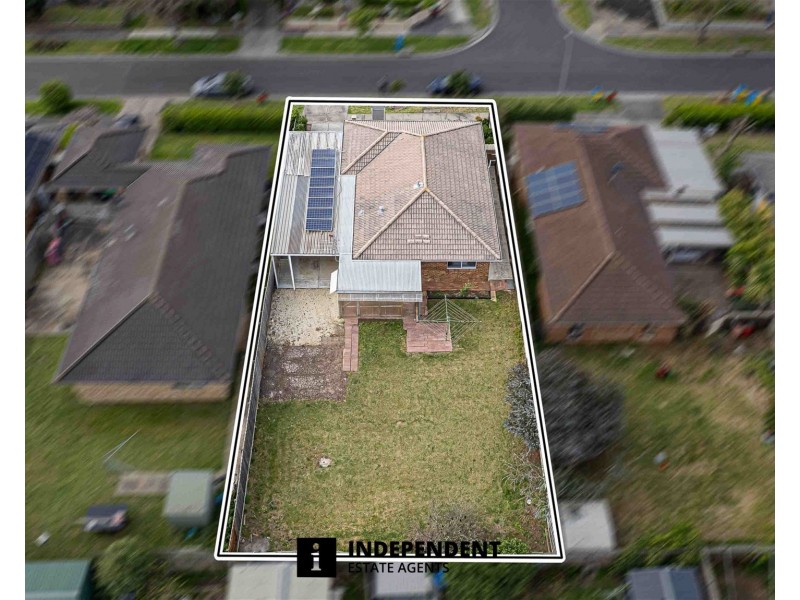 34 Bates Street, Cranbourne West VIC 3977