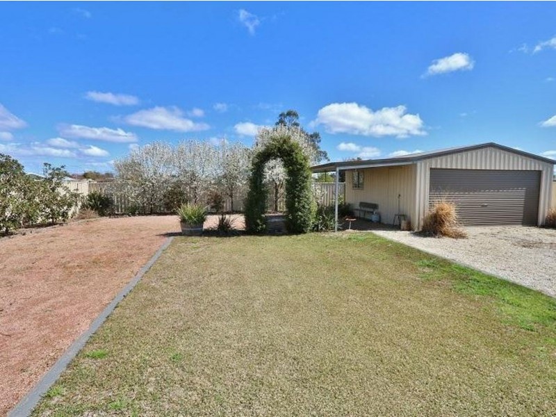 7 Alan Charlton Drive, Tongala VIC 3621