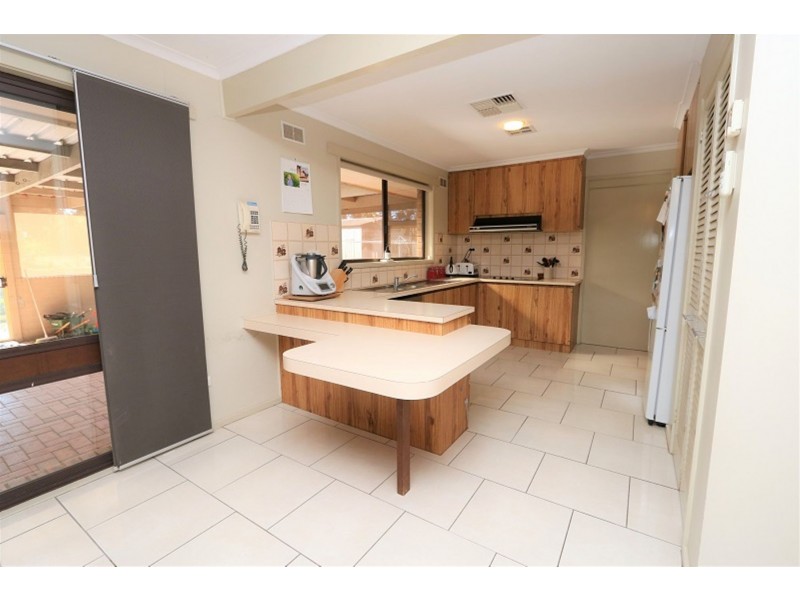 16 Finlay Road, Tongala VIC 3621