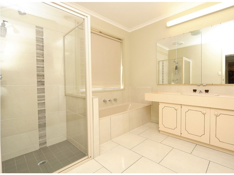 16 Finlay Road, Tongala VIC 3621