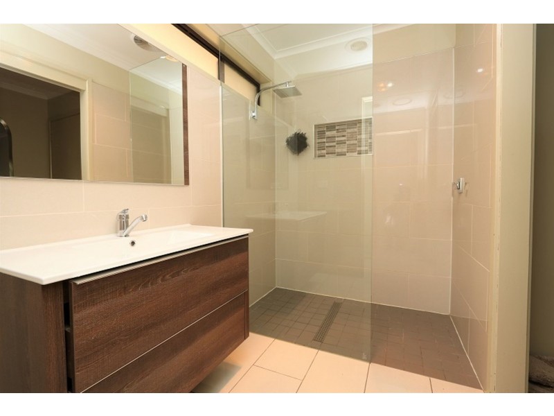 16 Finlay Road, Tongala VIC 3621