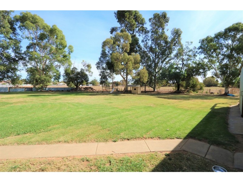 16 Finlay Road, Tongala VIC 3621