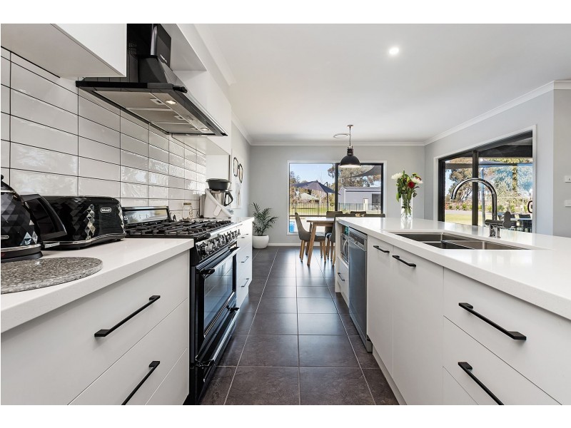 8 South Boundary Road, Kyabram VIC 3620