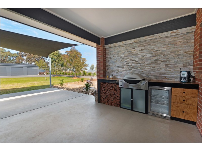 8 South Boundary Road, Kyabram VIC 3620