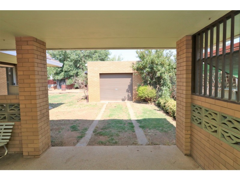 65 Railway Avenue, Stanhope VIC 3623