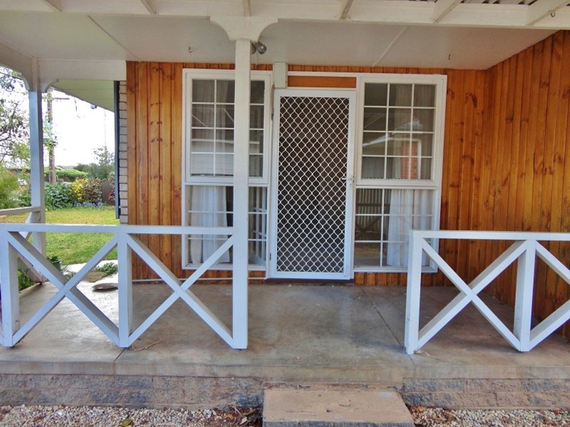 65 Fenaughty Street, Kyabram VIC 3620