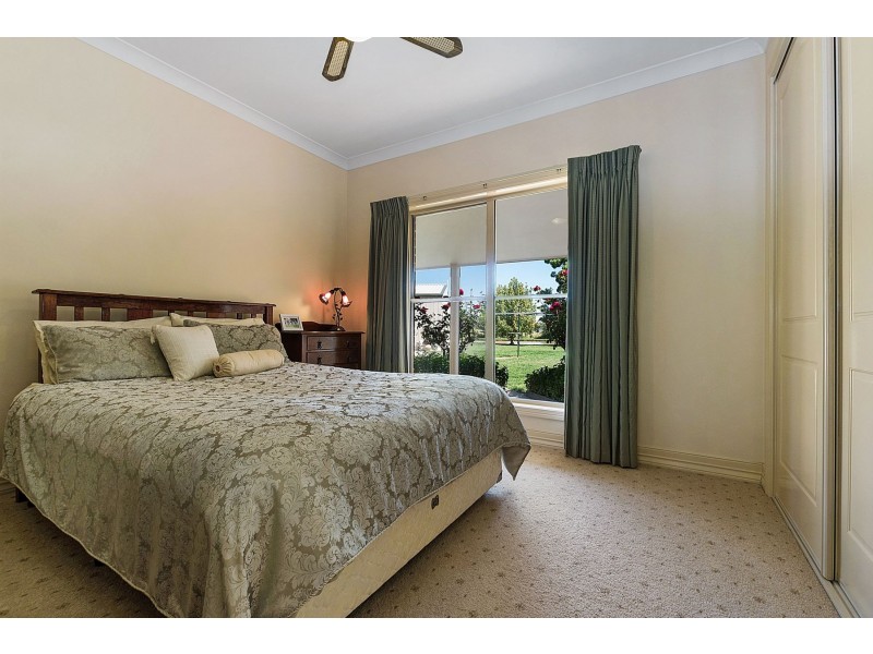 14 Kashelmara Drive, Kyabram VIC 3620