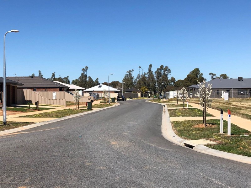 1-16 Alan Charlton Drive, Tongala VIC 3621