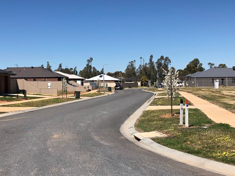 1-16 Alan Charlton Drive, Tongala VIC 3621