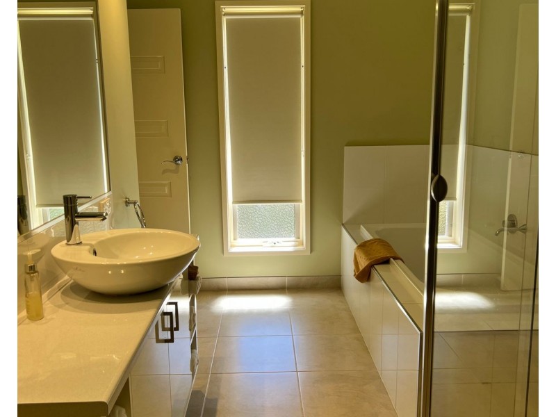 1/3 Hawkins Street, Kyabram VIC 3620