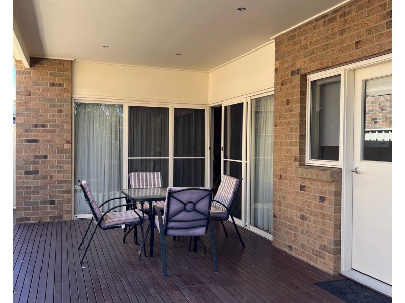 1/3 Hawkins Street, Kyabram VIC 3620