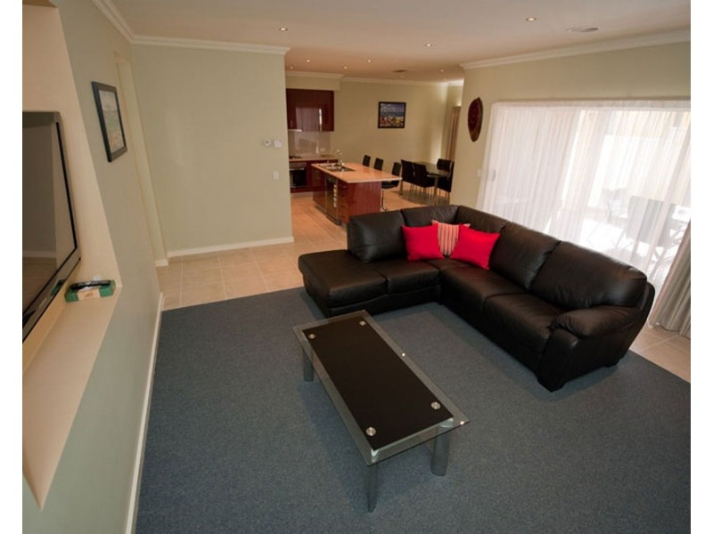 4/3 Hawkins Street, Kyabram VIC 3620