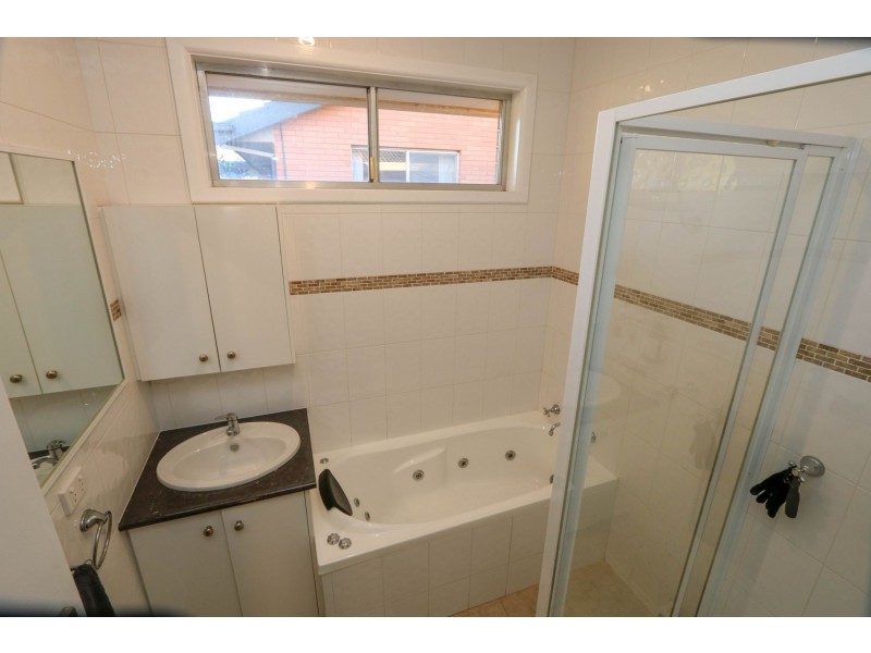 8 Jacaranda Avenue, Kyabram VIC 3620