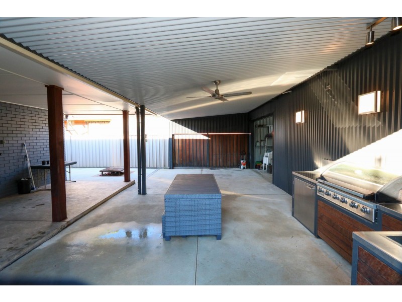 8 Jacaranda Avenue, Kyabram VIC 3620