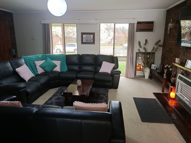 16 Tehan Avenue, Kyabram VIC 3620