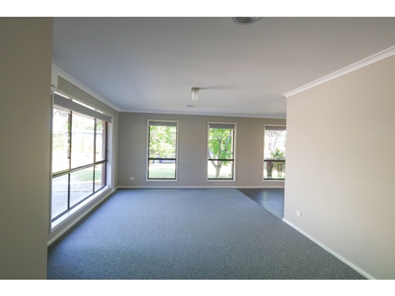18 Hutson Street, Kyabram VIC 3620