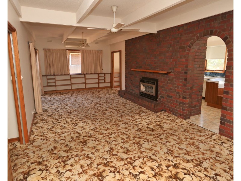 21 Jacaranda Avenue, Kyabram VIC 3620