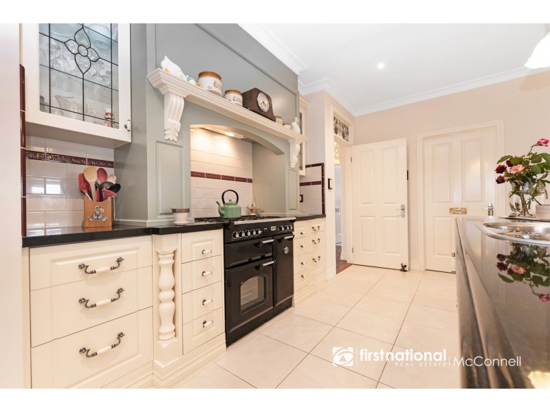 8 Lytham Court, Tatura VIC 3616