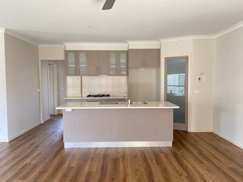 2/23 Fenaughty Street, Kyabram VIC 3620