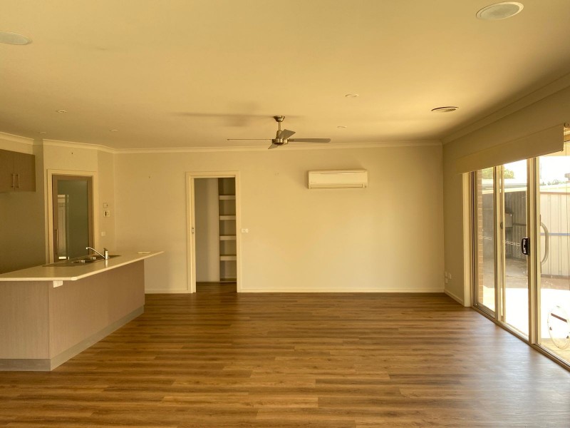 2/23 Fenaughty Street, Kyabram VIC 3620