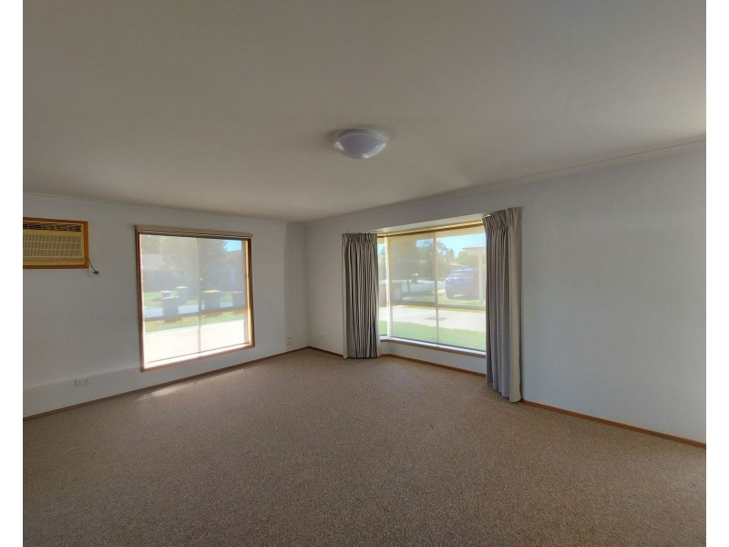 1/9-11 Oldfield Lane, Tongala VIC 3621
